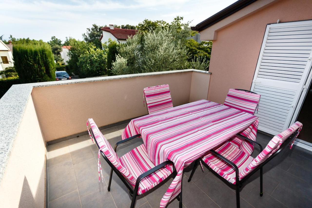 Premium Apartment Near Center And Beach With Parking Krk Town Eksteriør billede